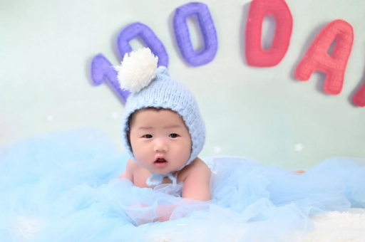 常德宝宝脸上起红疹子