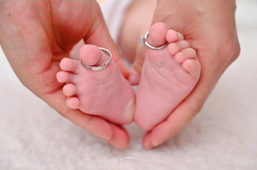 常德宝宝头发少缺什么